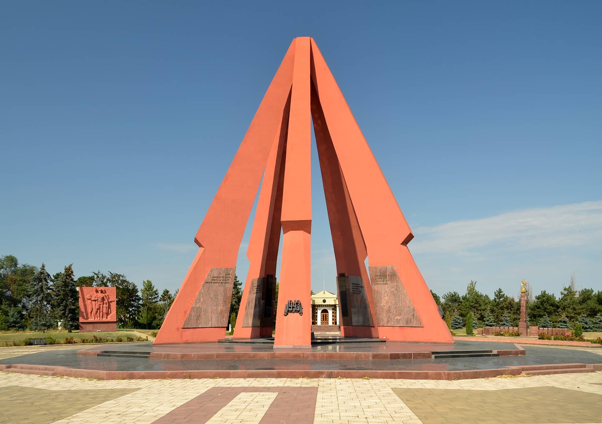 Sculptural Memorials