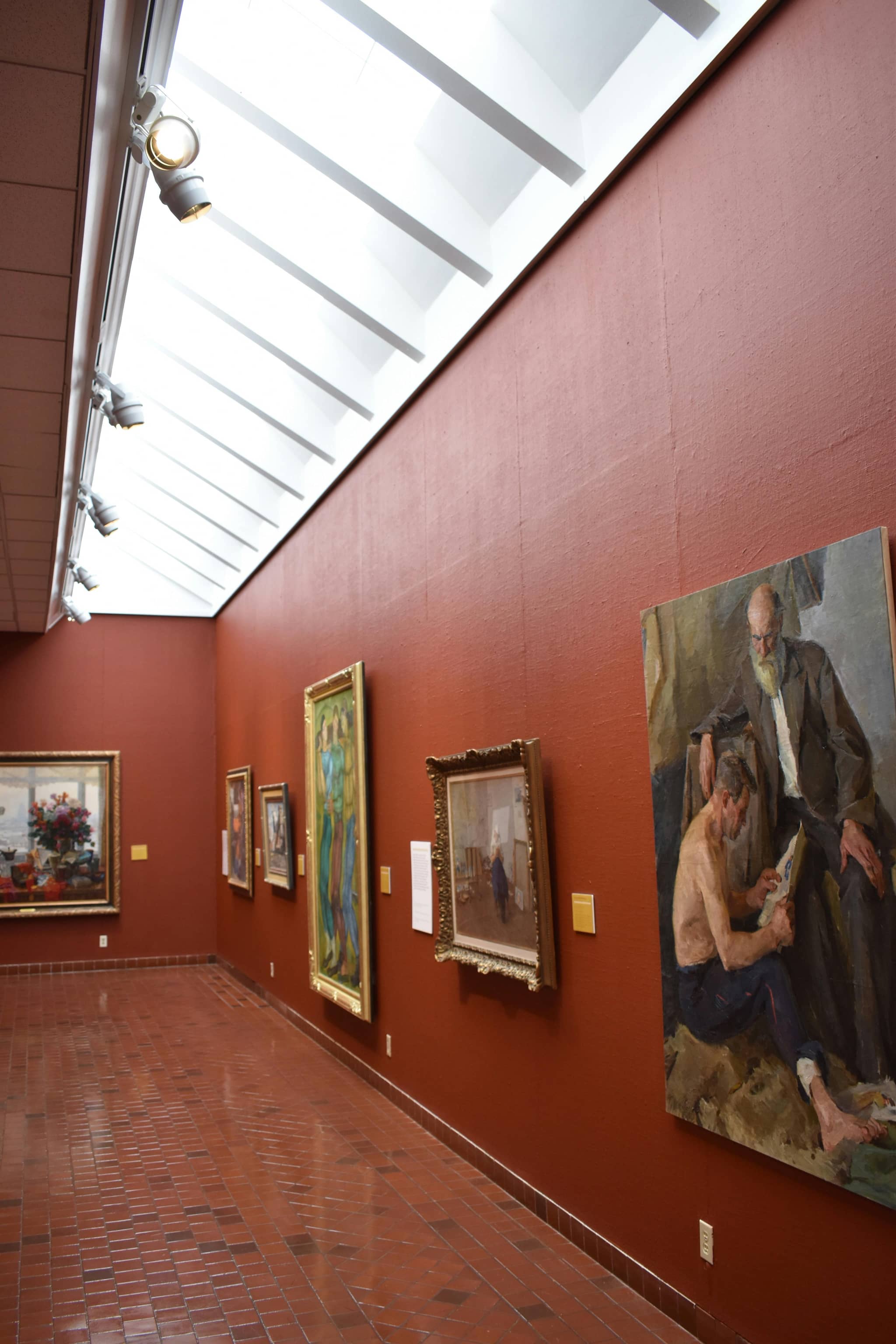 Art Galleries and Boutiques