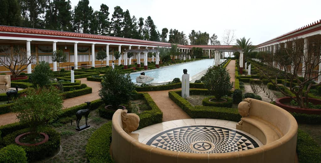 Tranquil Garden Oasis