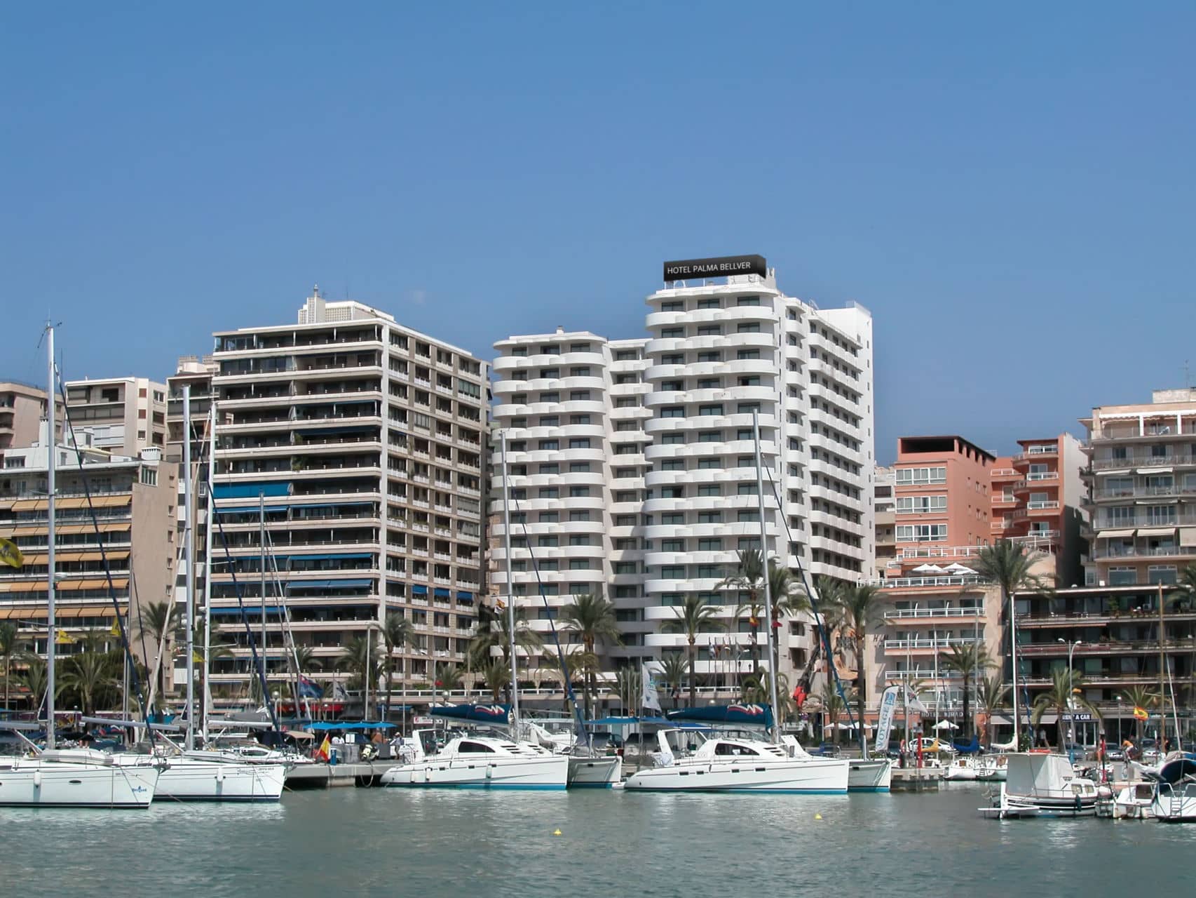 Proximity to Yacht Club