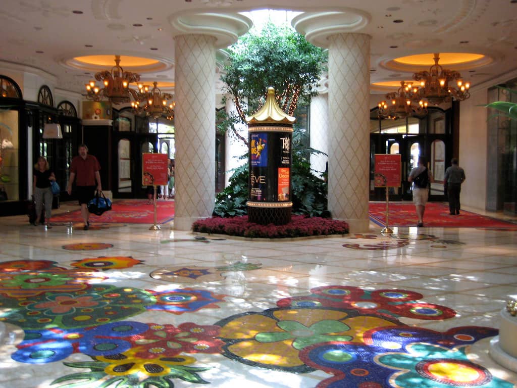 Chic, Boutique Atmosphere