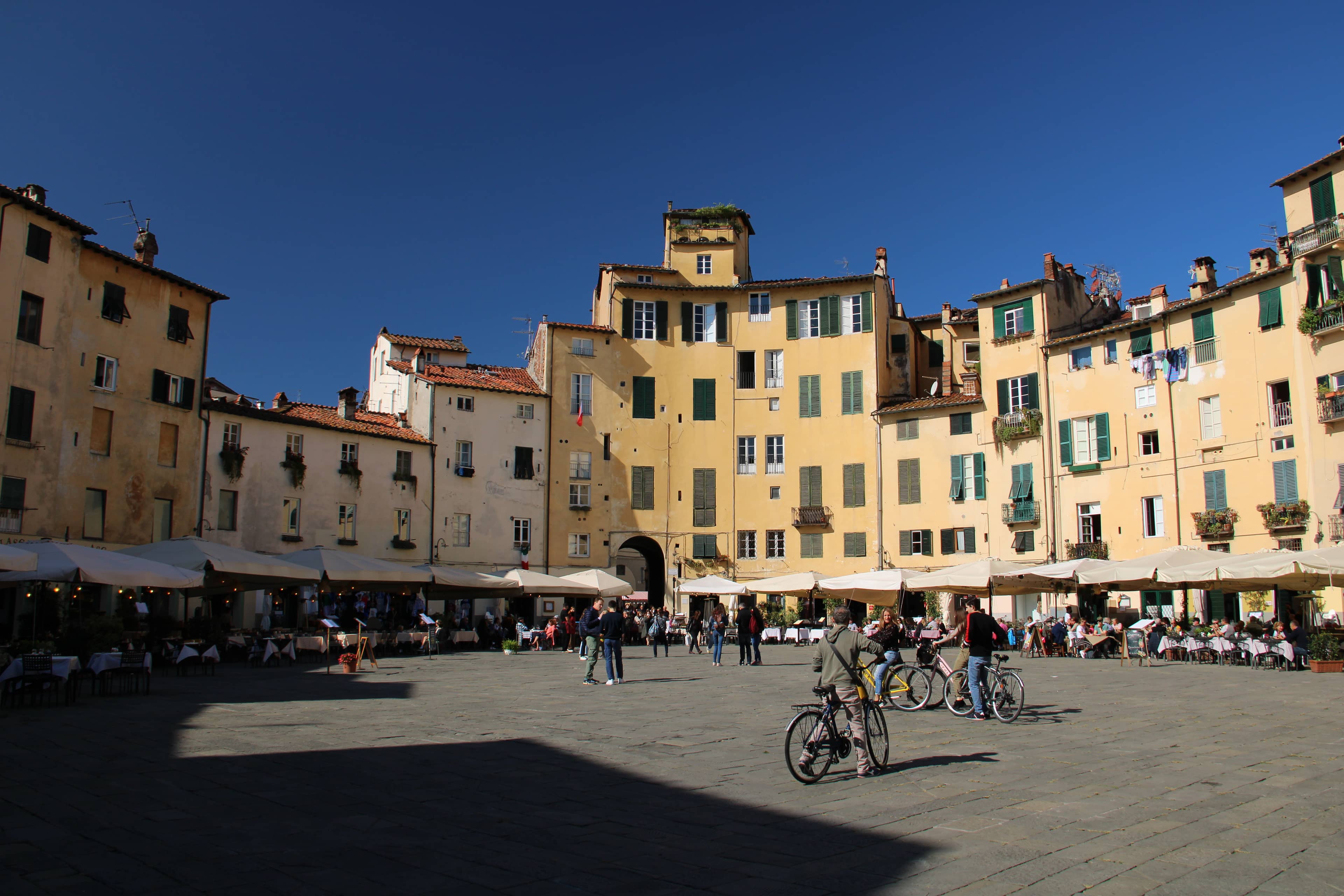 Piazza dell'Anfiteatro