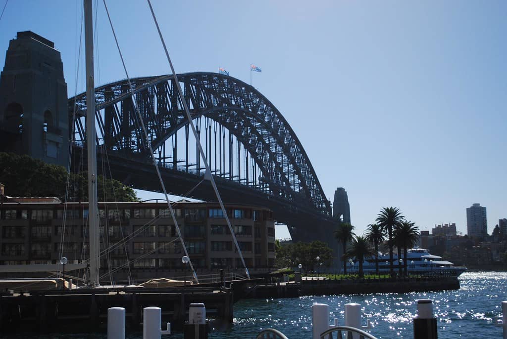 Harbour Views & Atmosphere