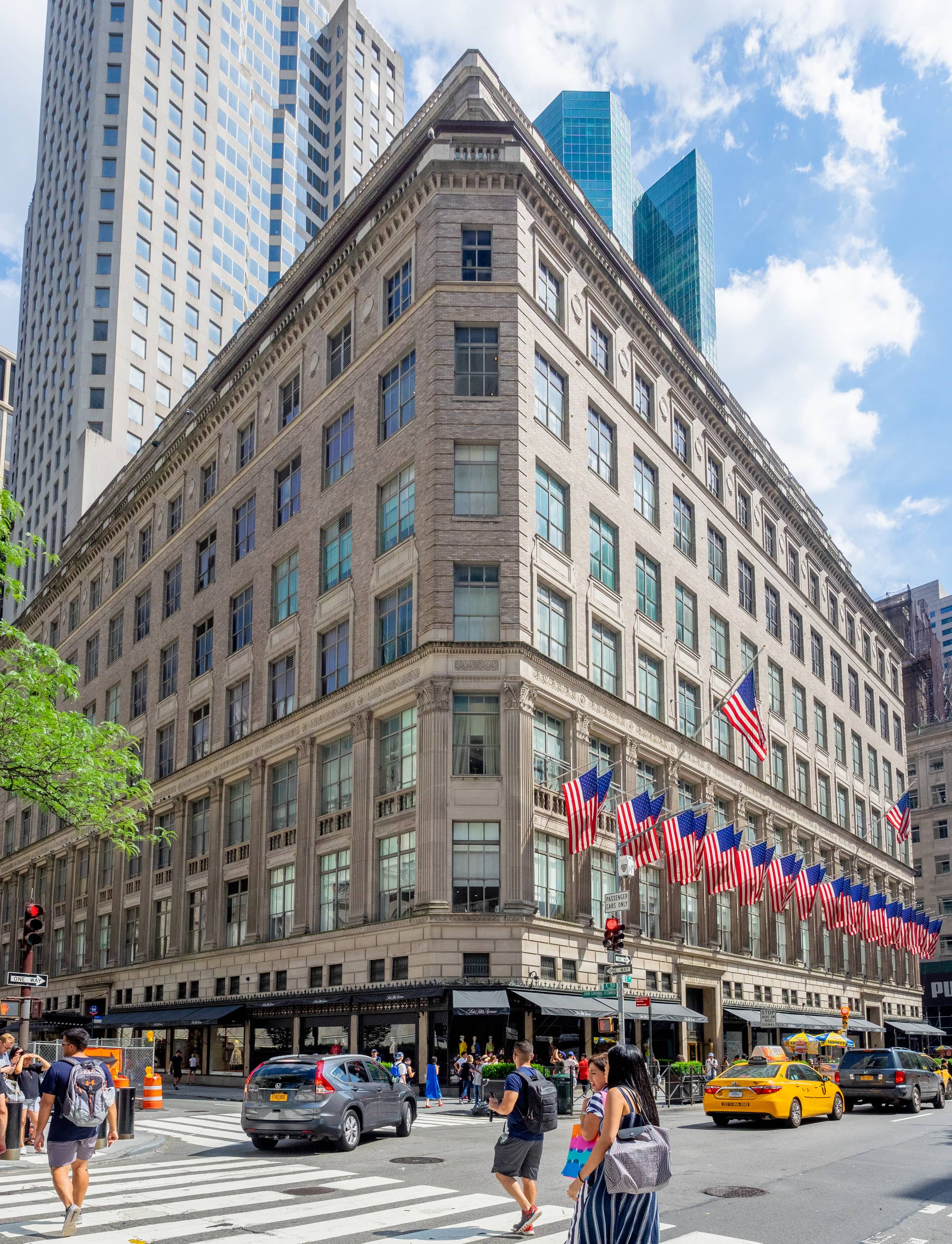 Fifth Avenue's Glamour