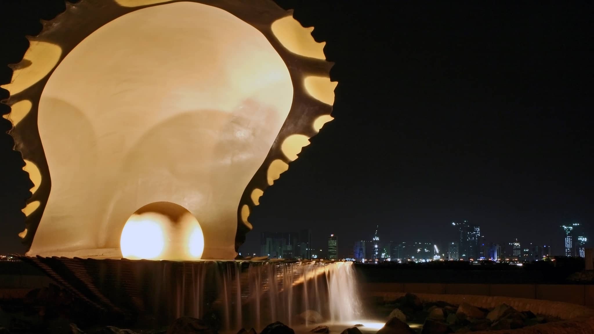 Corniche Promenade Views