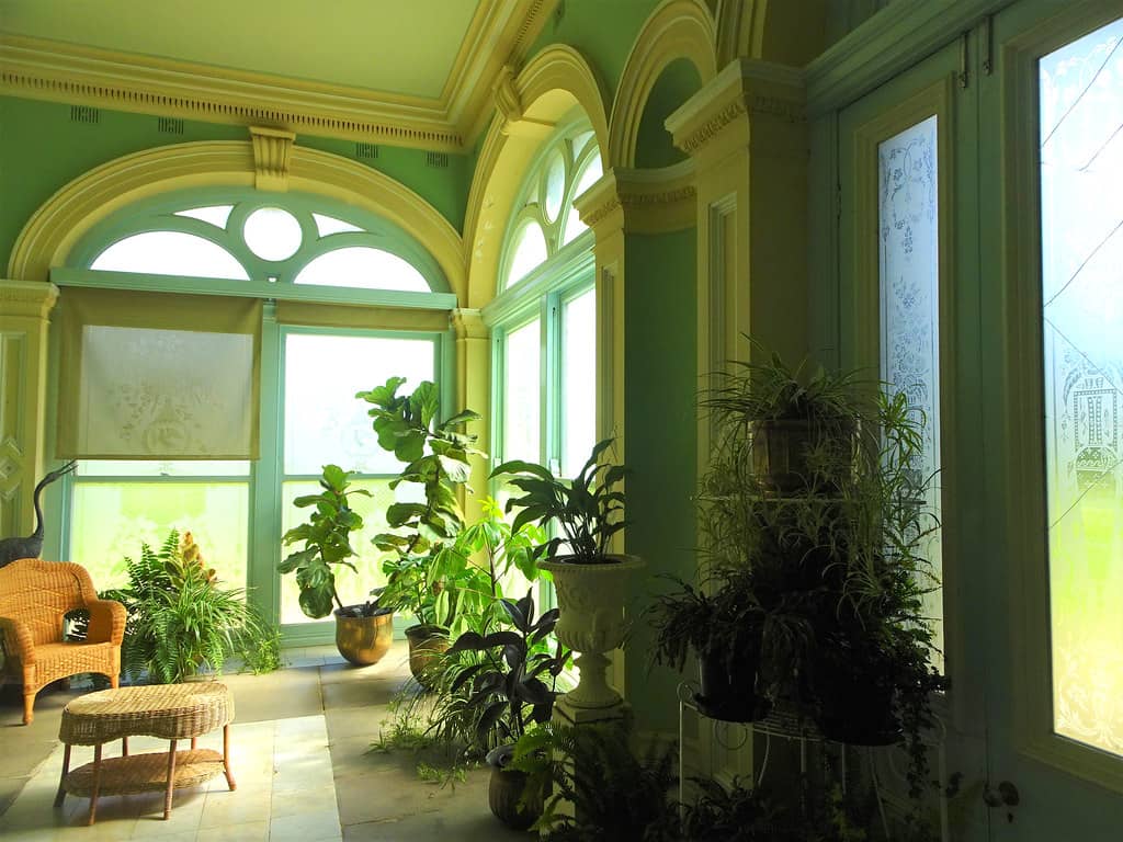 Formal Gardens & Lawns