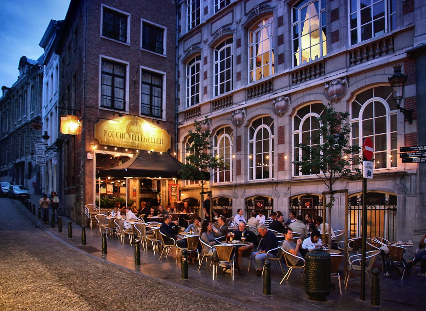 Open-Air Cafes