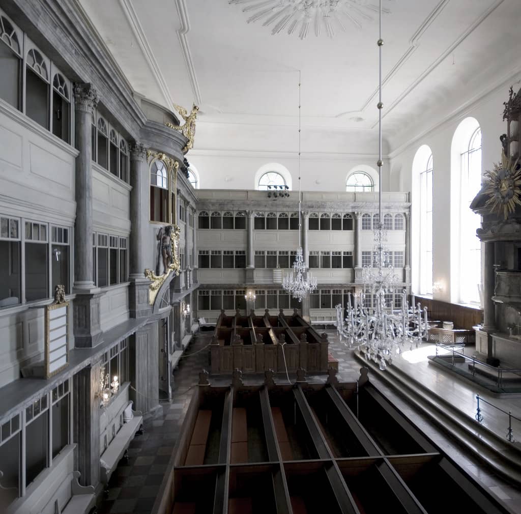 Historic Residence Ambiance