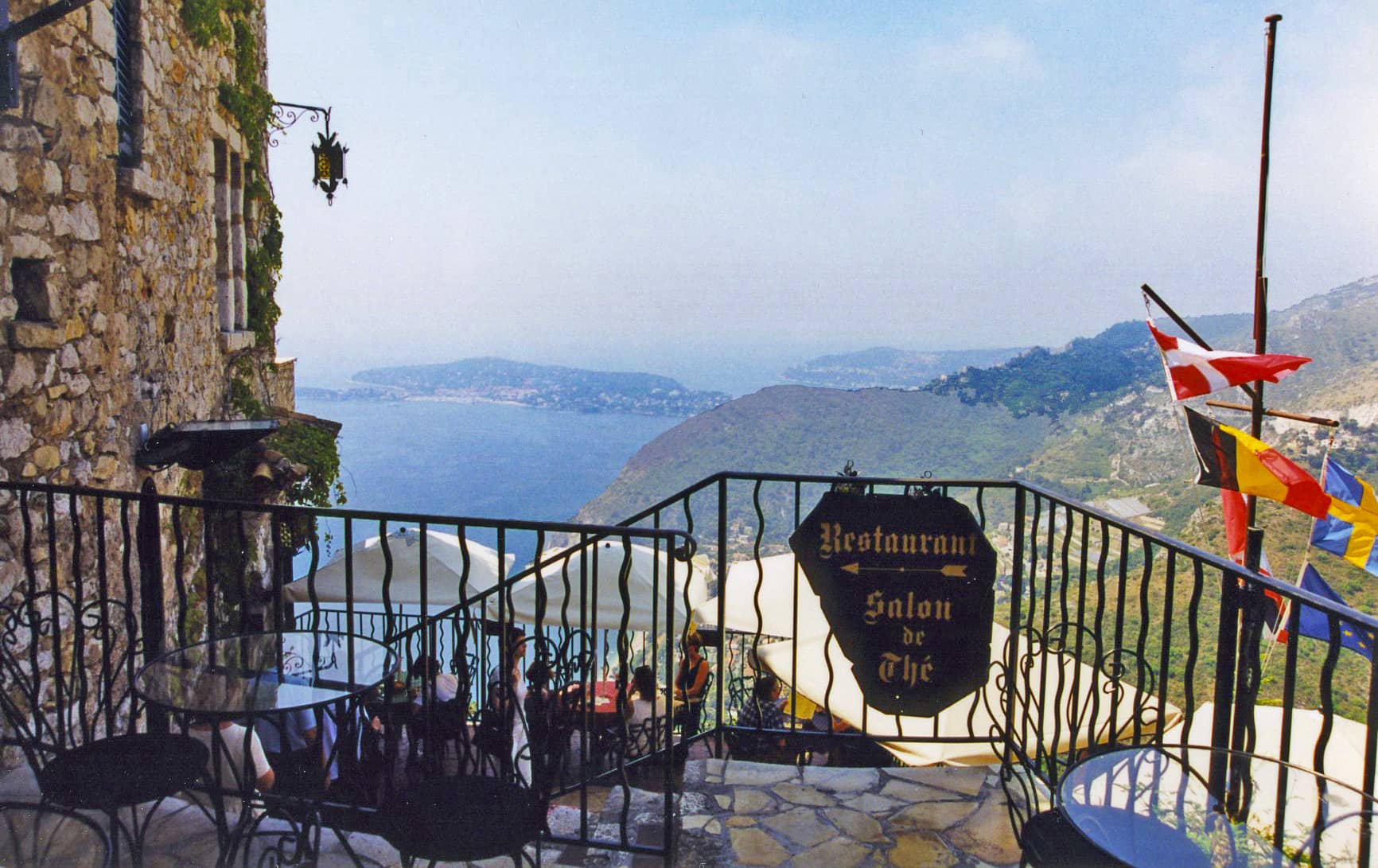 Nearby Crêt de la Chèvre