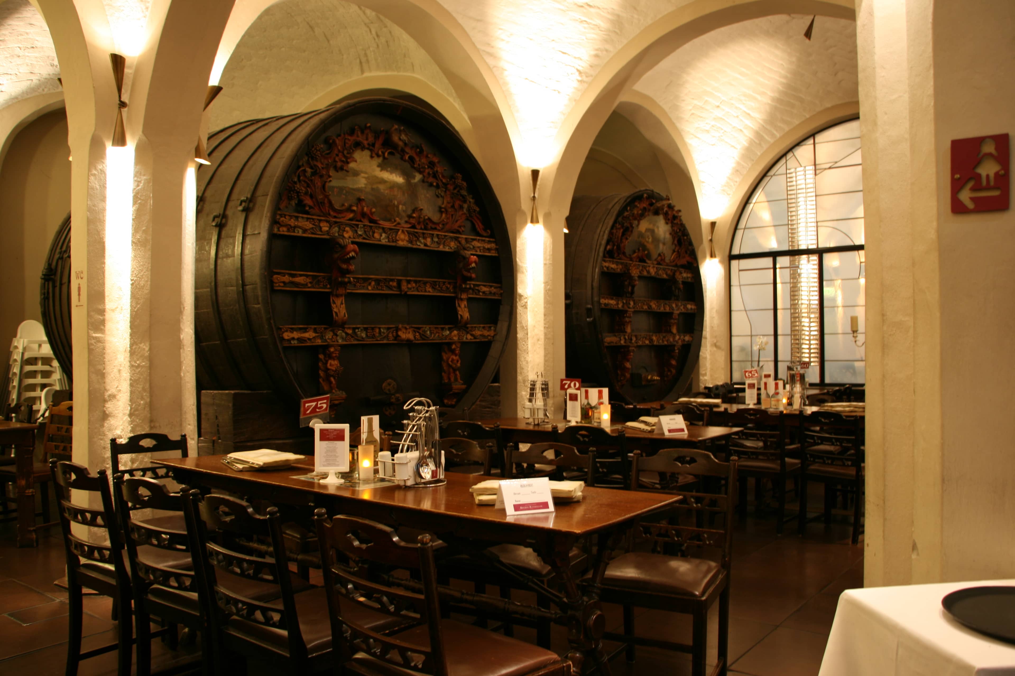 Private Dining Alcoves