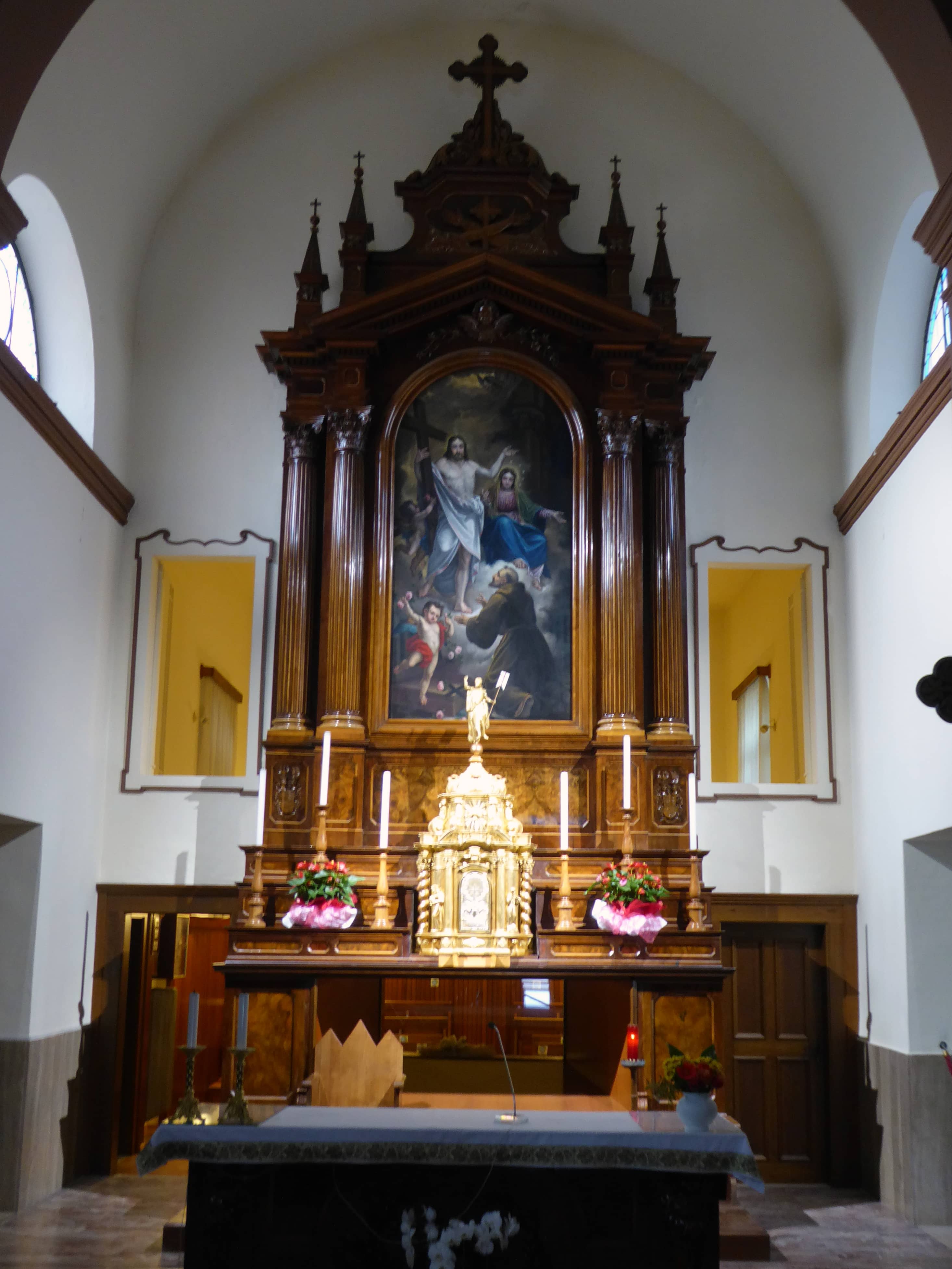 Artistic Altars & Chapels