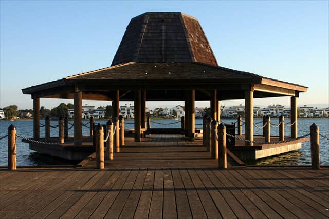Pavilion & Shops