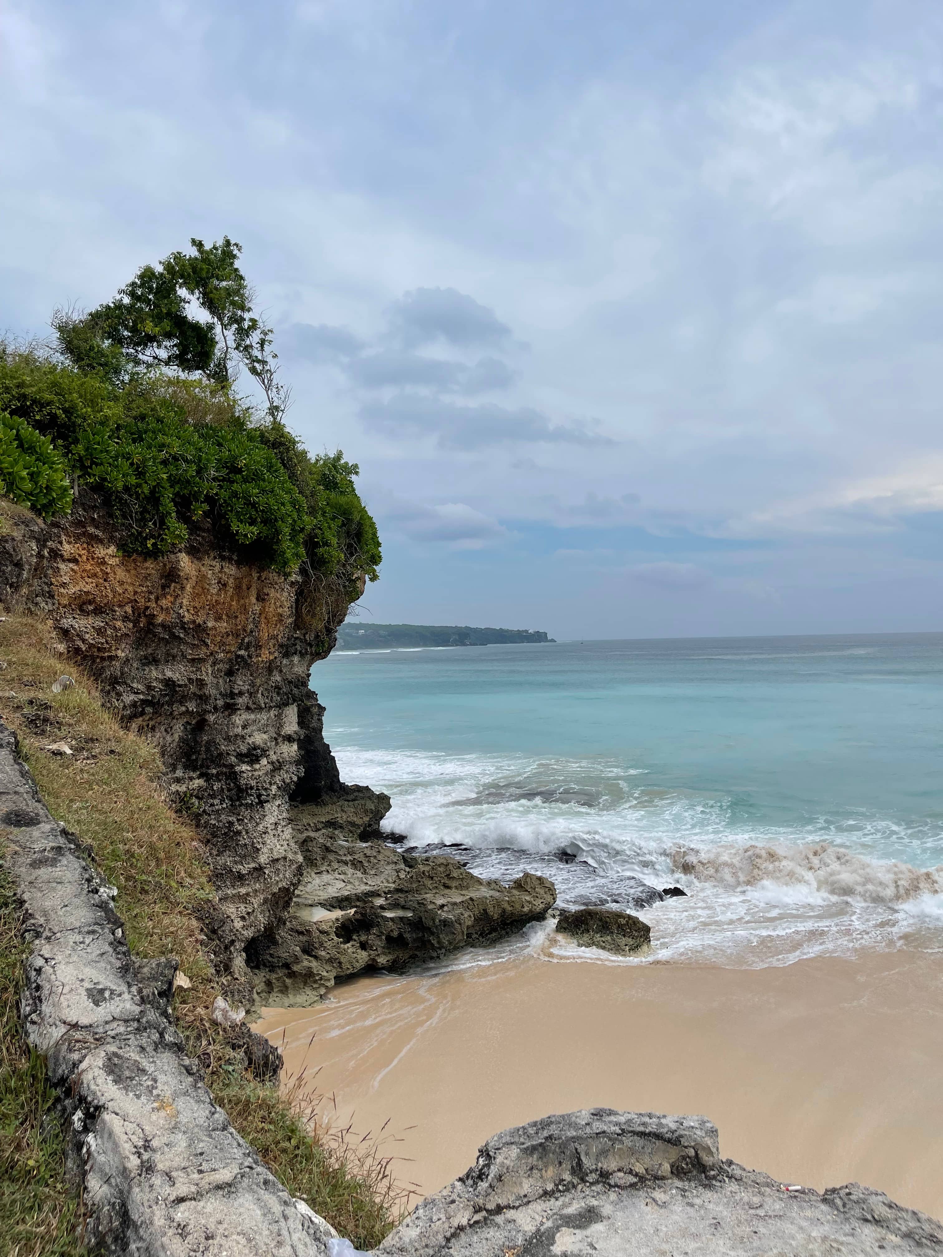 Golden Sands & Cliffs