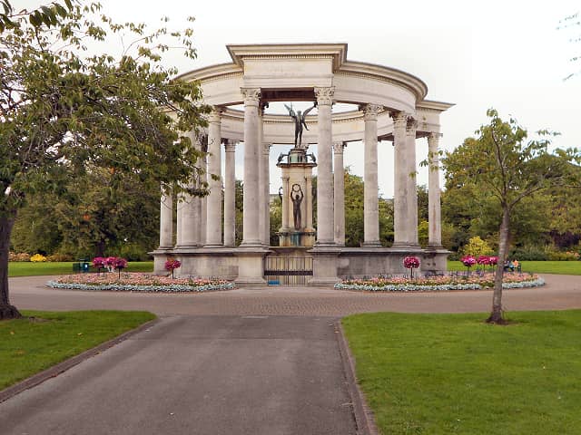 Fountain and Statues