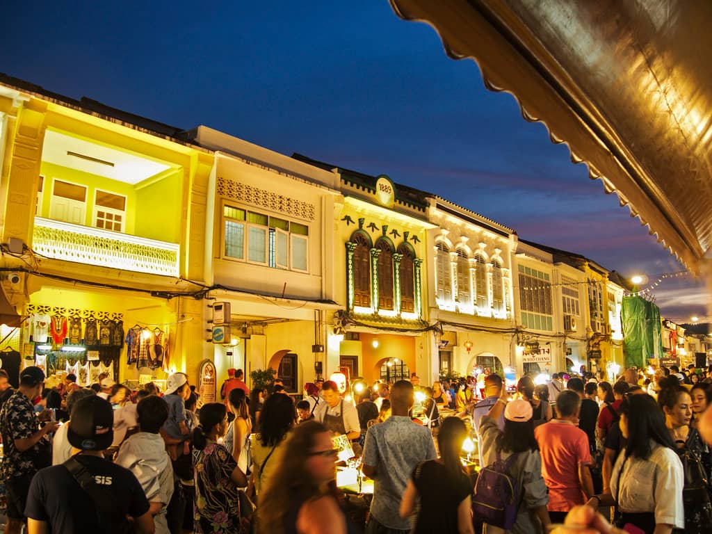 Sunday Walking Street