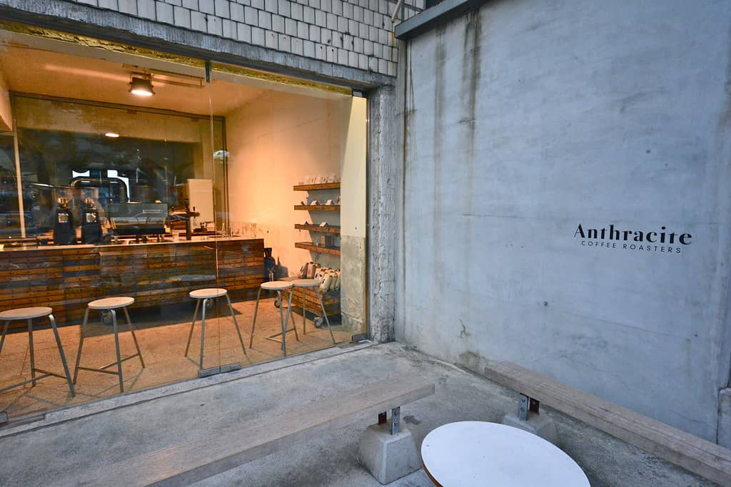 Artistic Cafes & Boutiques