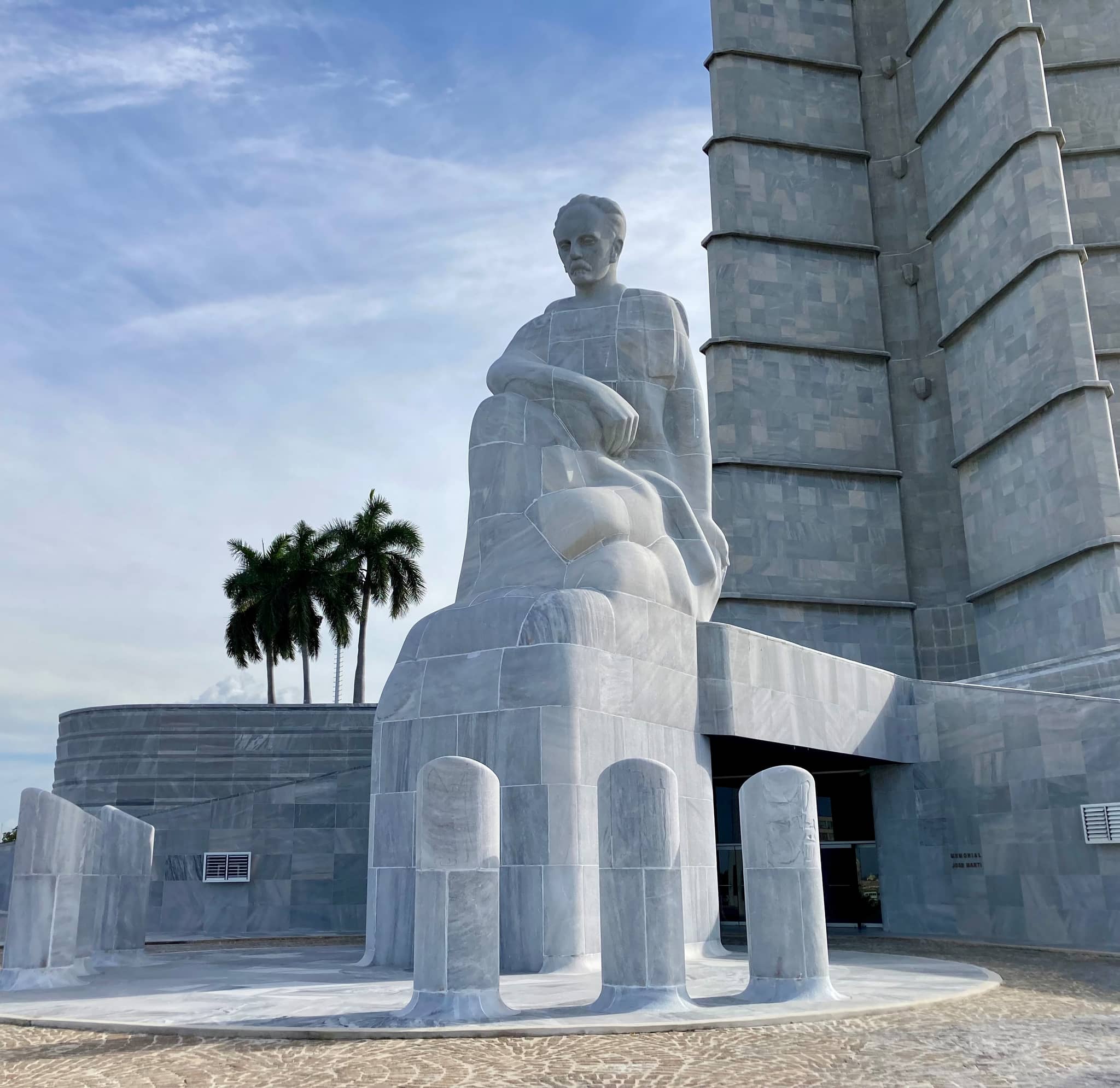 Statue of the Hero