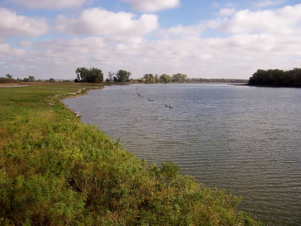 DeSoto Lake Views