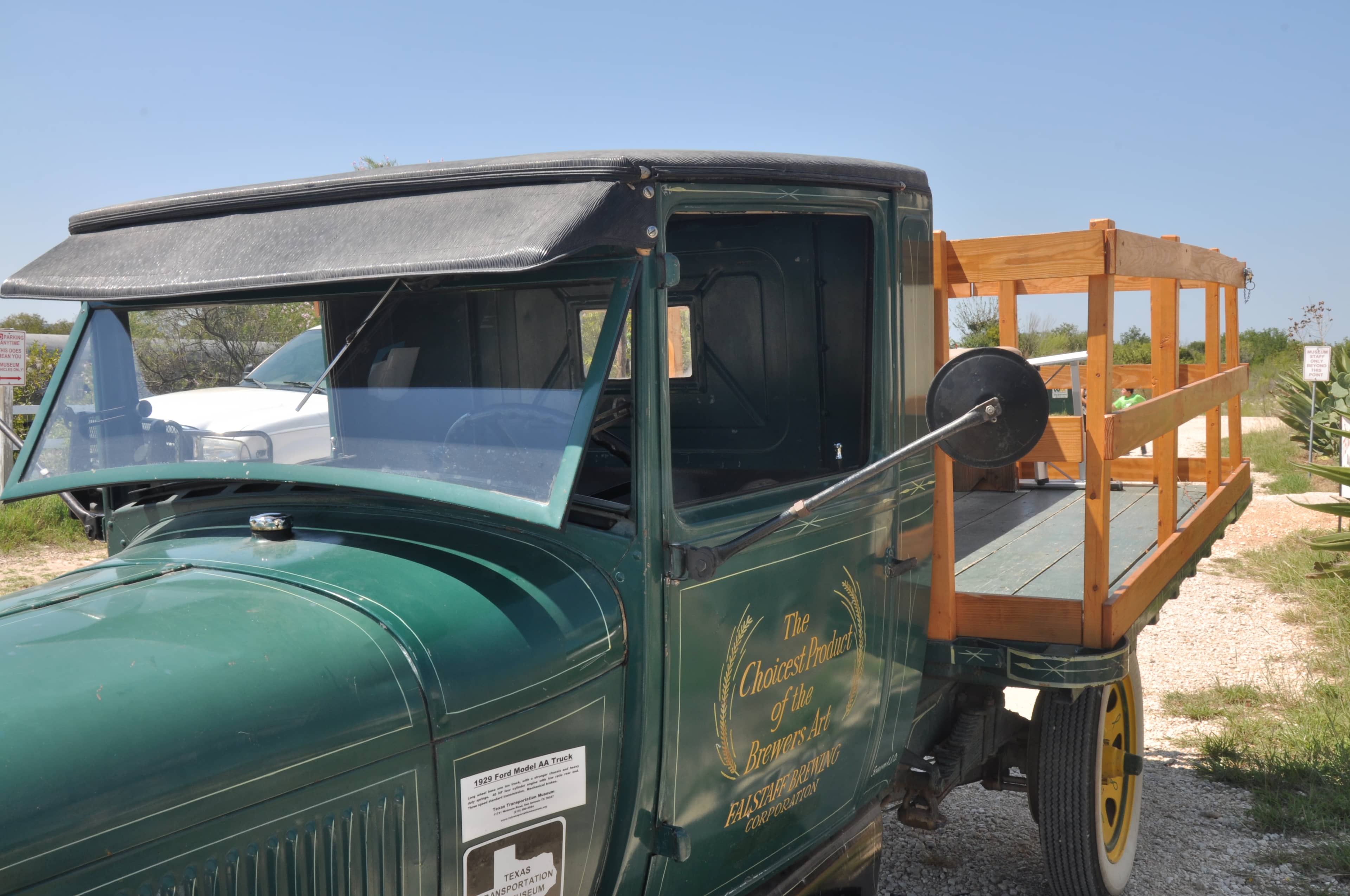 Antique Vehicles & Buses