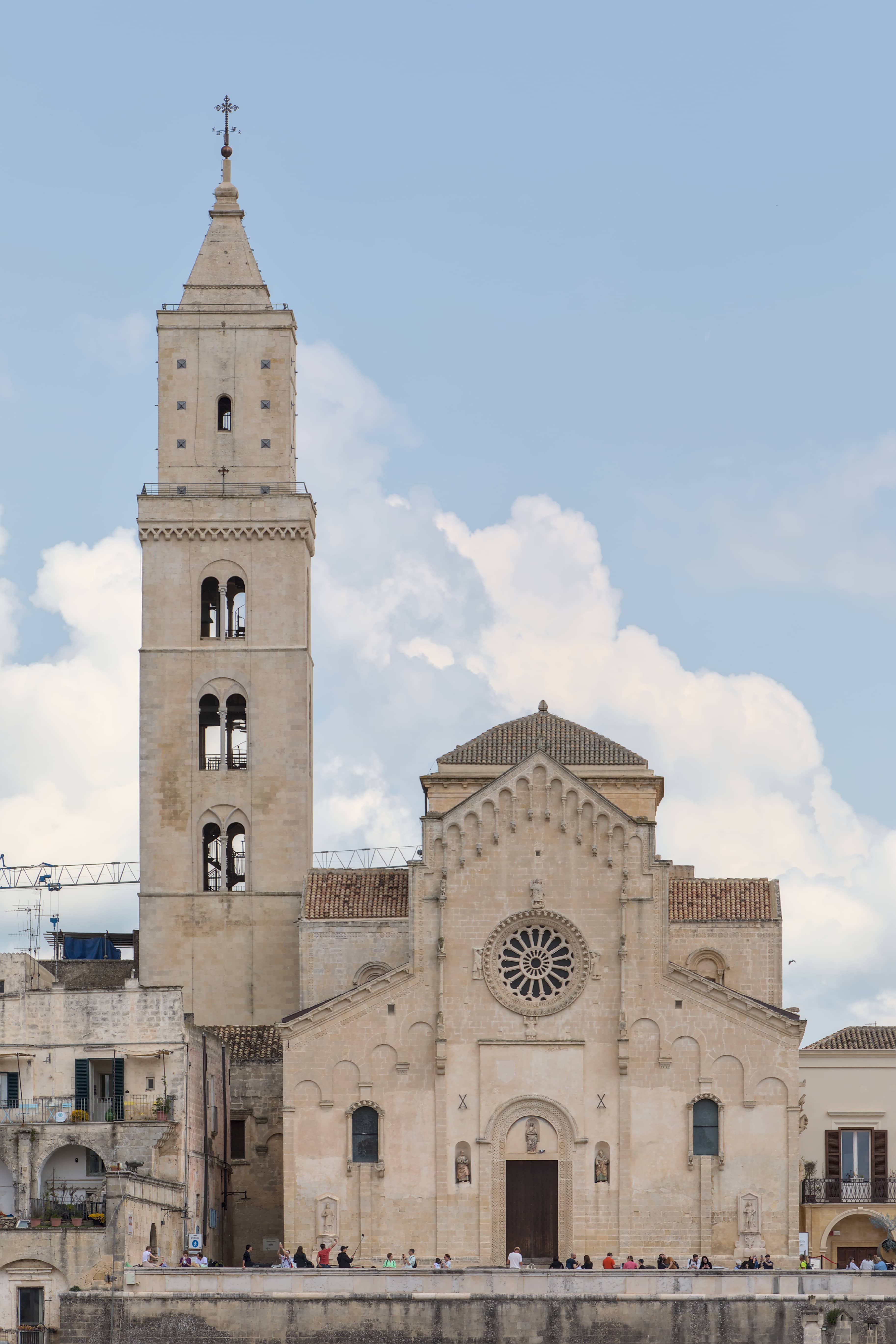 Apulian Romanesque Architecture