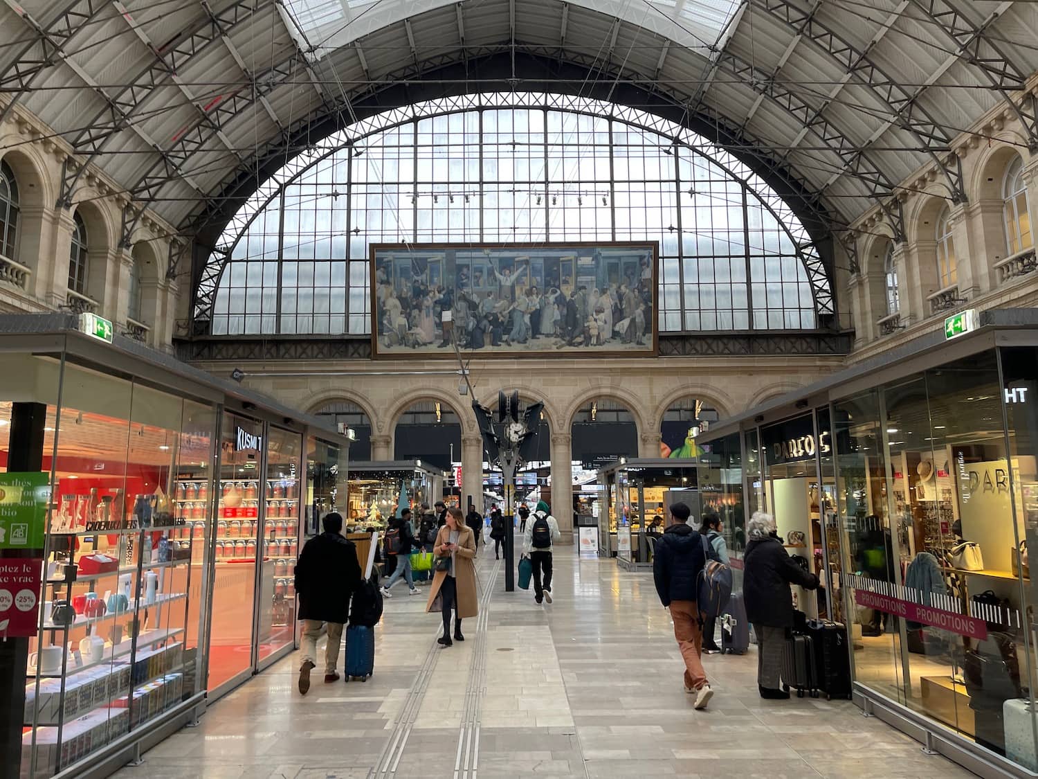 Central Hub Convenience