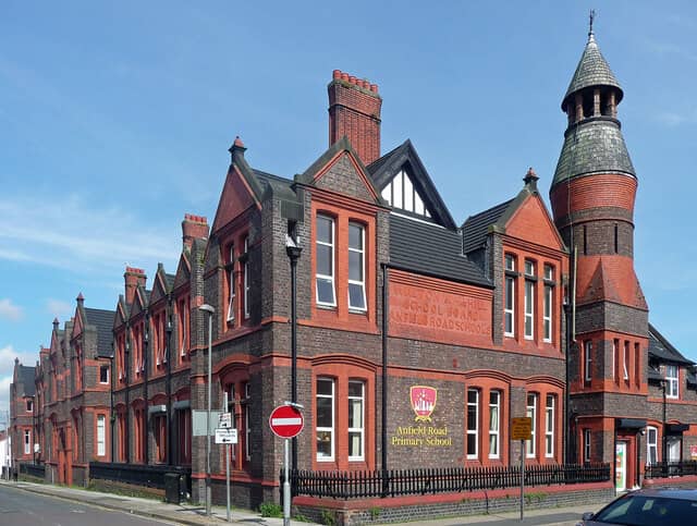 Red Brick Vintage Finds