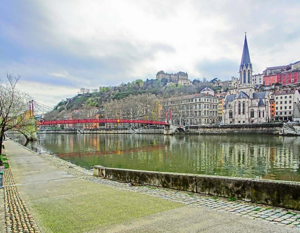 View from Passerelle Saint-Georges