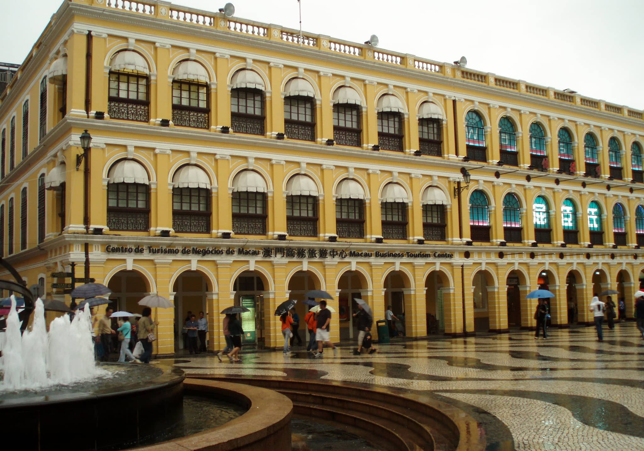 Senado Square