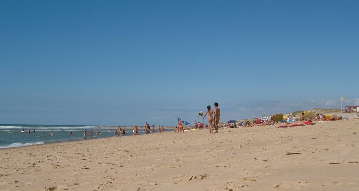 Nudist-Friendly Corner