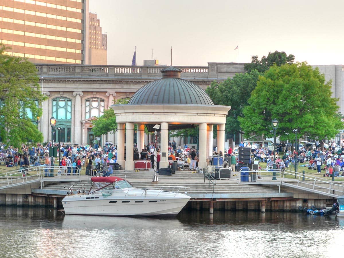 Riverwalk Commons Concerts