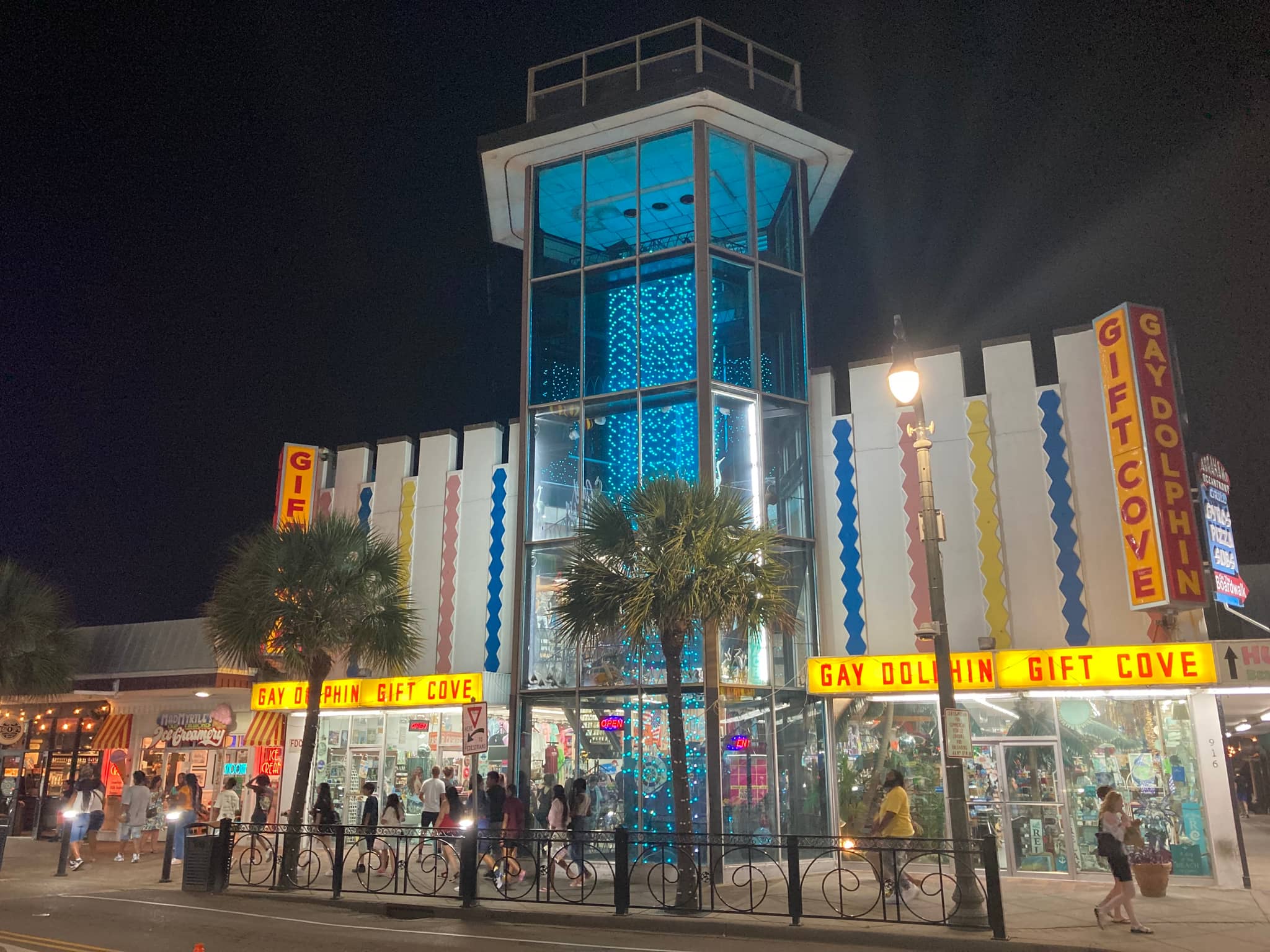 Arcades & Amusements