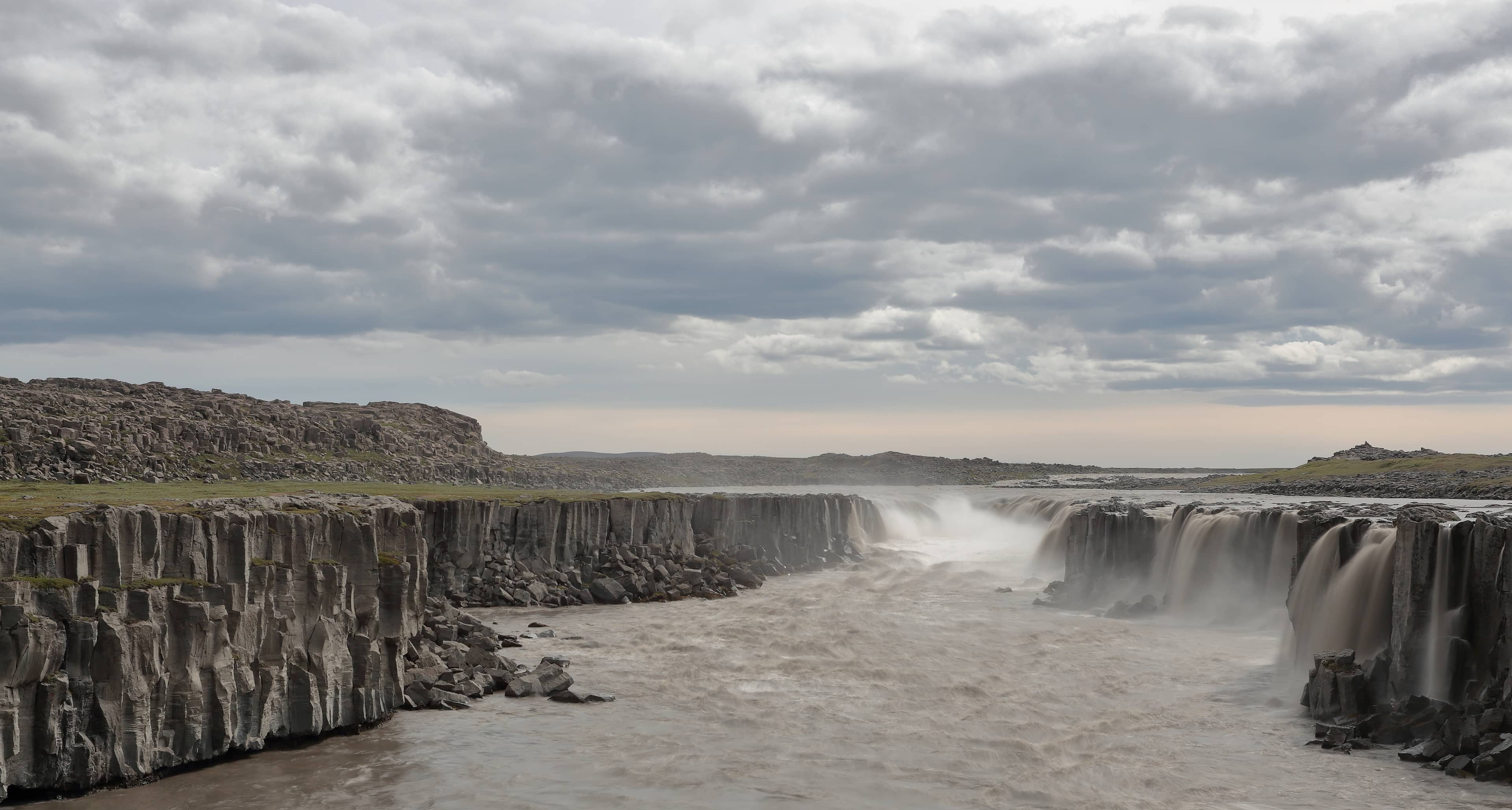 Proximity to Dettifoss