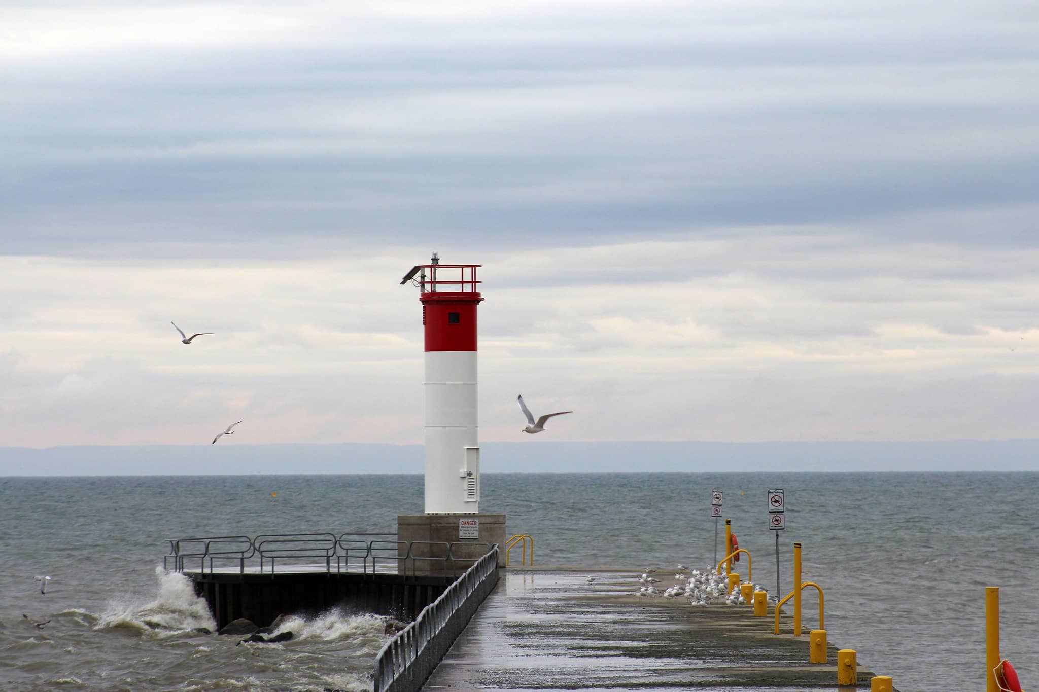 Lakeside Views & Lighthouse
