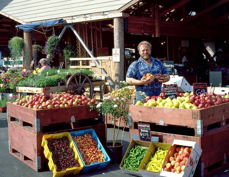 Artisanal Goods & Crafts