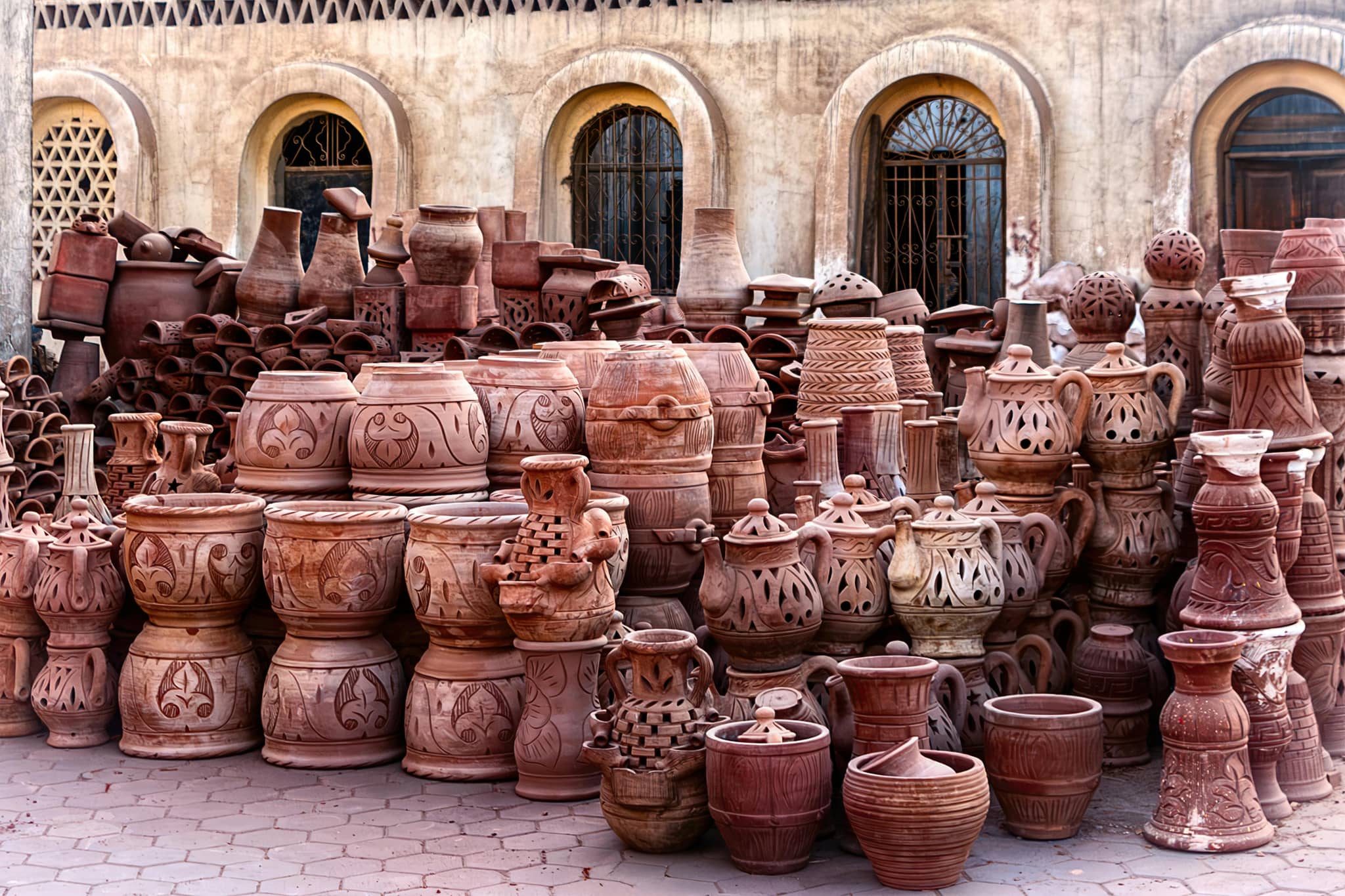 Exquisite Ceramic Shop