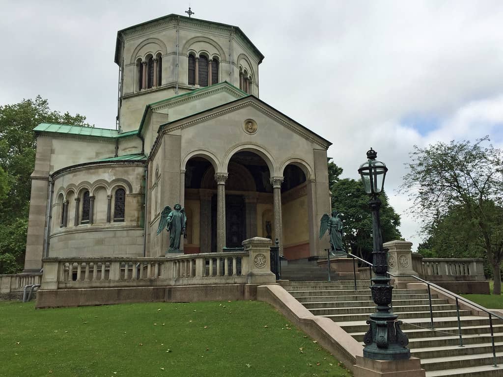 Royal Burial Ground Views