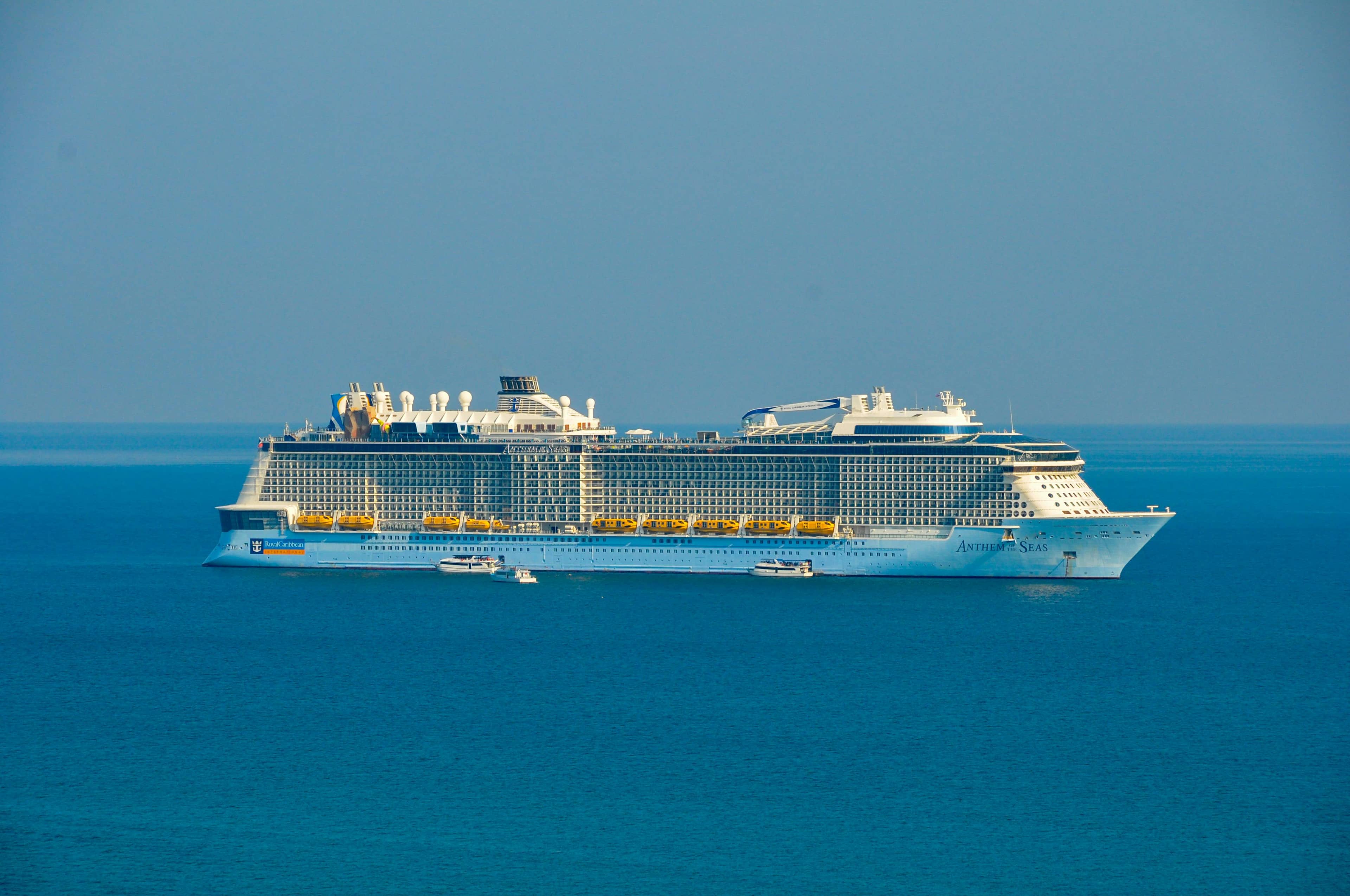 Luxury Yacht Spotting