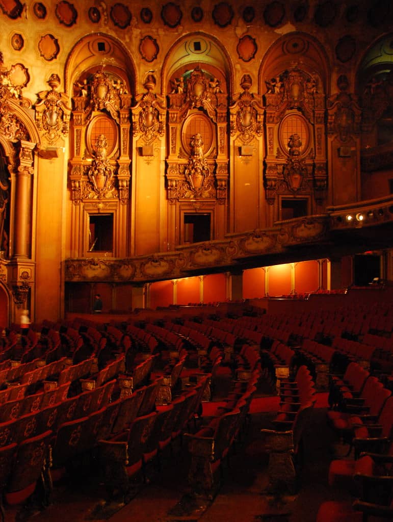 Los Angeles Theatre