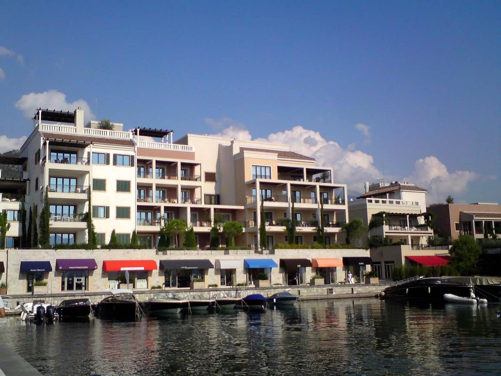 Proximity to Porto Montenegro