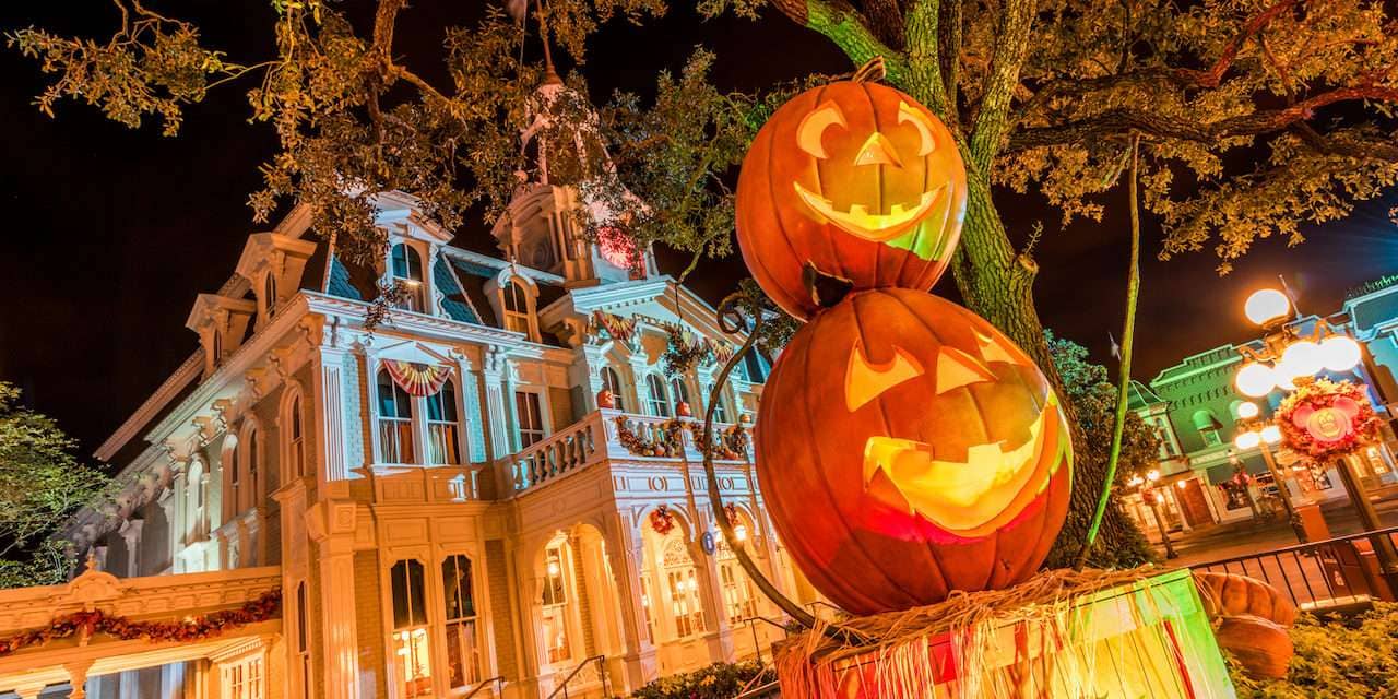 Pumpkins After Dark (Seasonal)