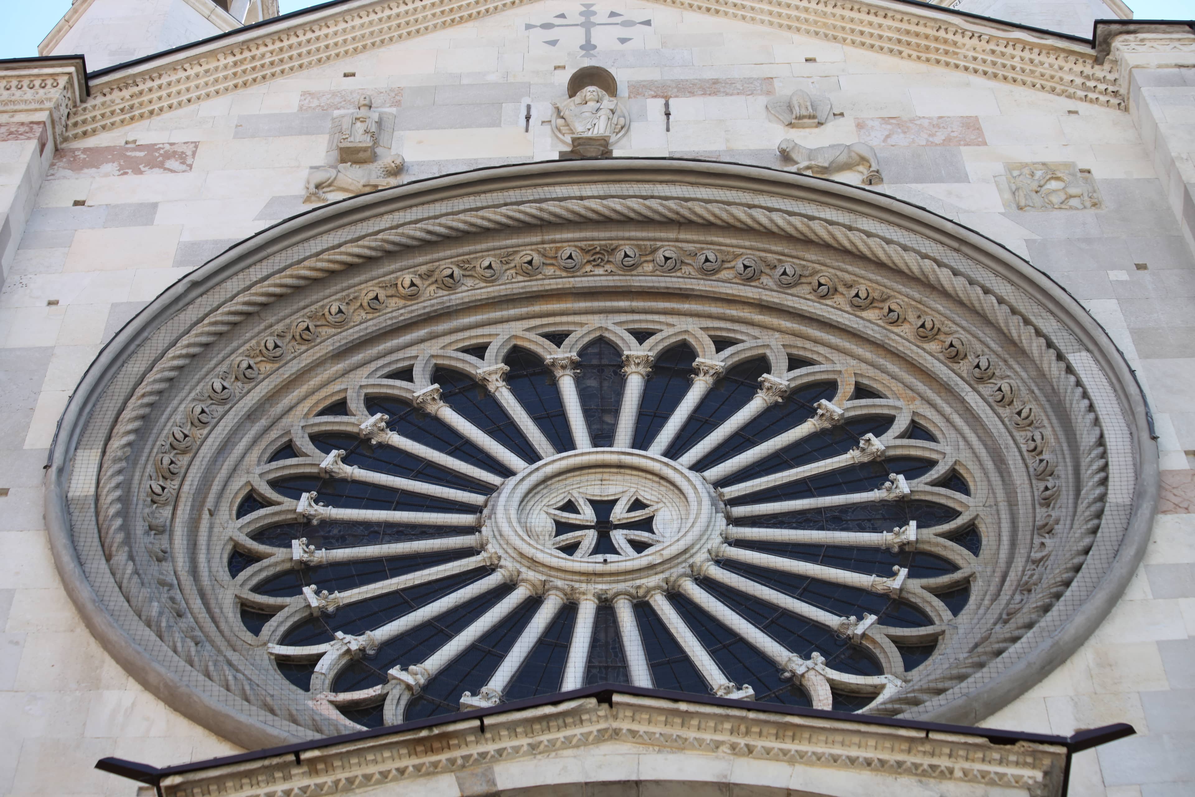 The 1400s Rose Window