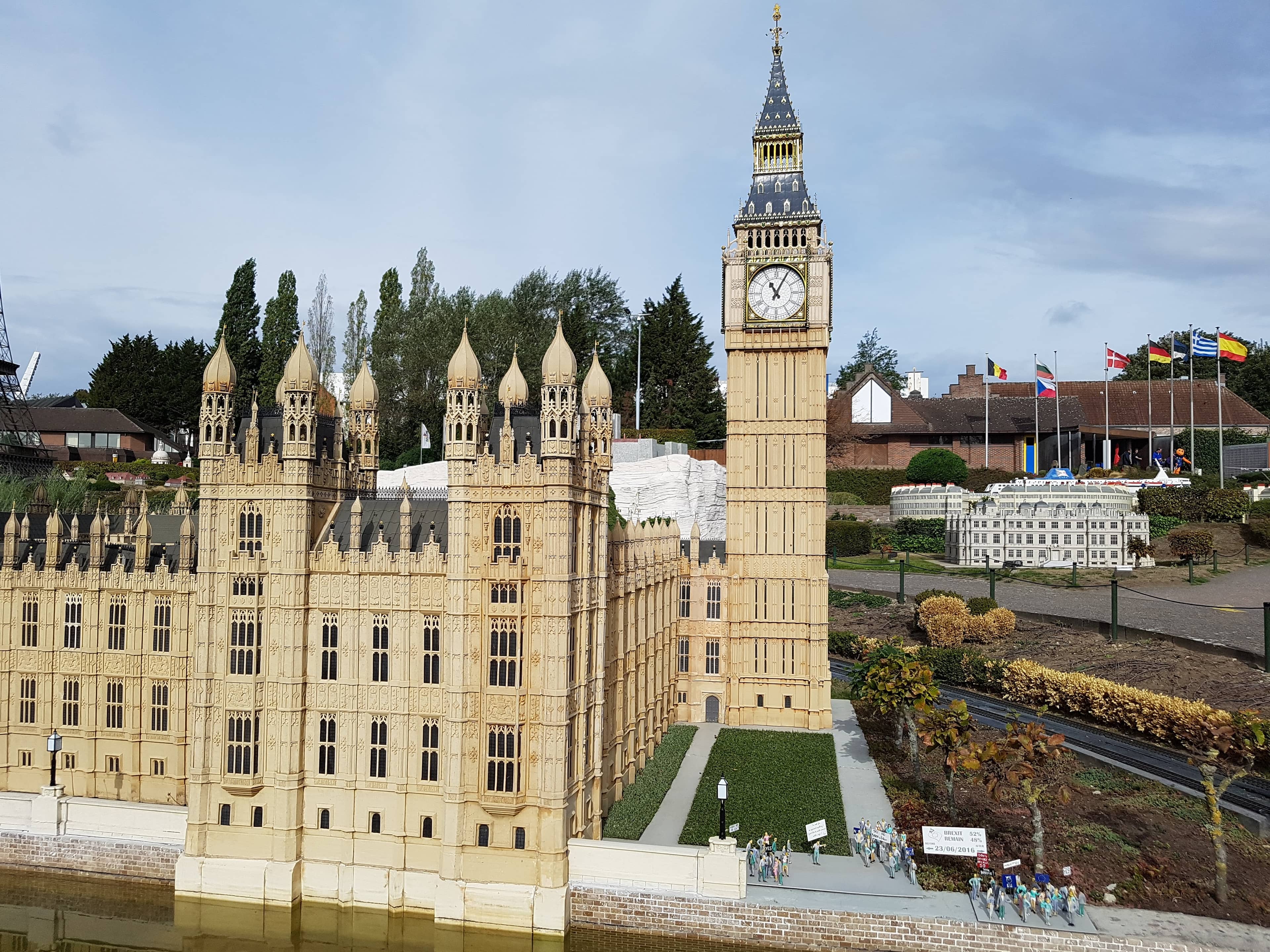 Big Ben & Houses of Parliament