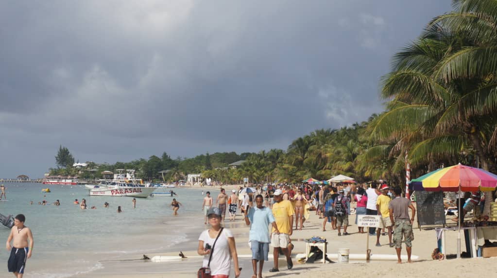 Roatan's Natural Beauty