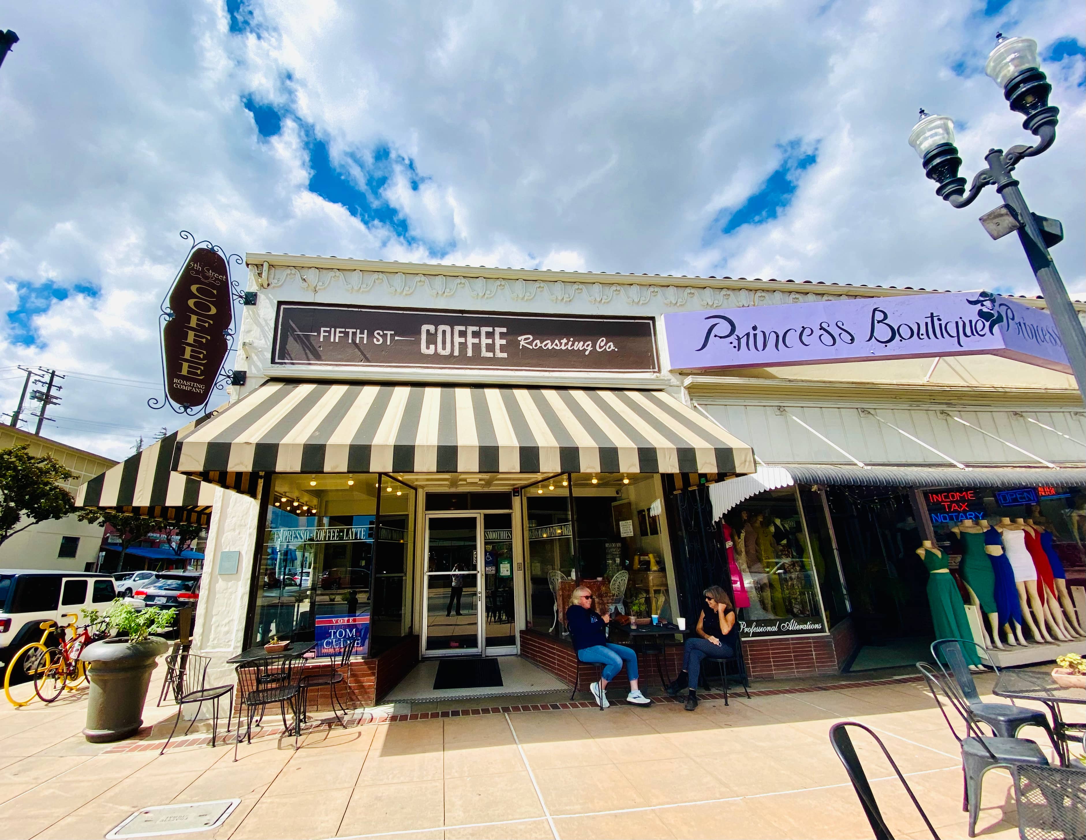 Charming Outdoor Seating