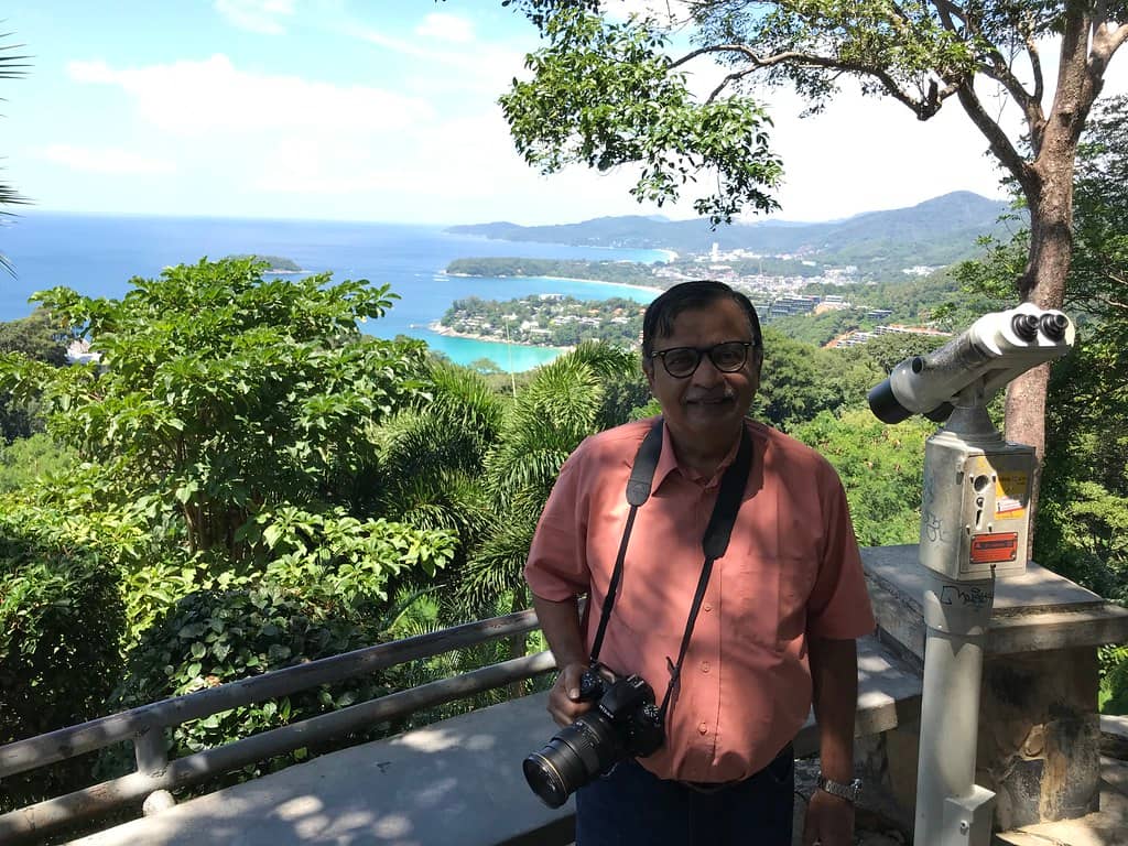 Trendy Cafes with a View