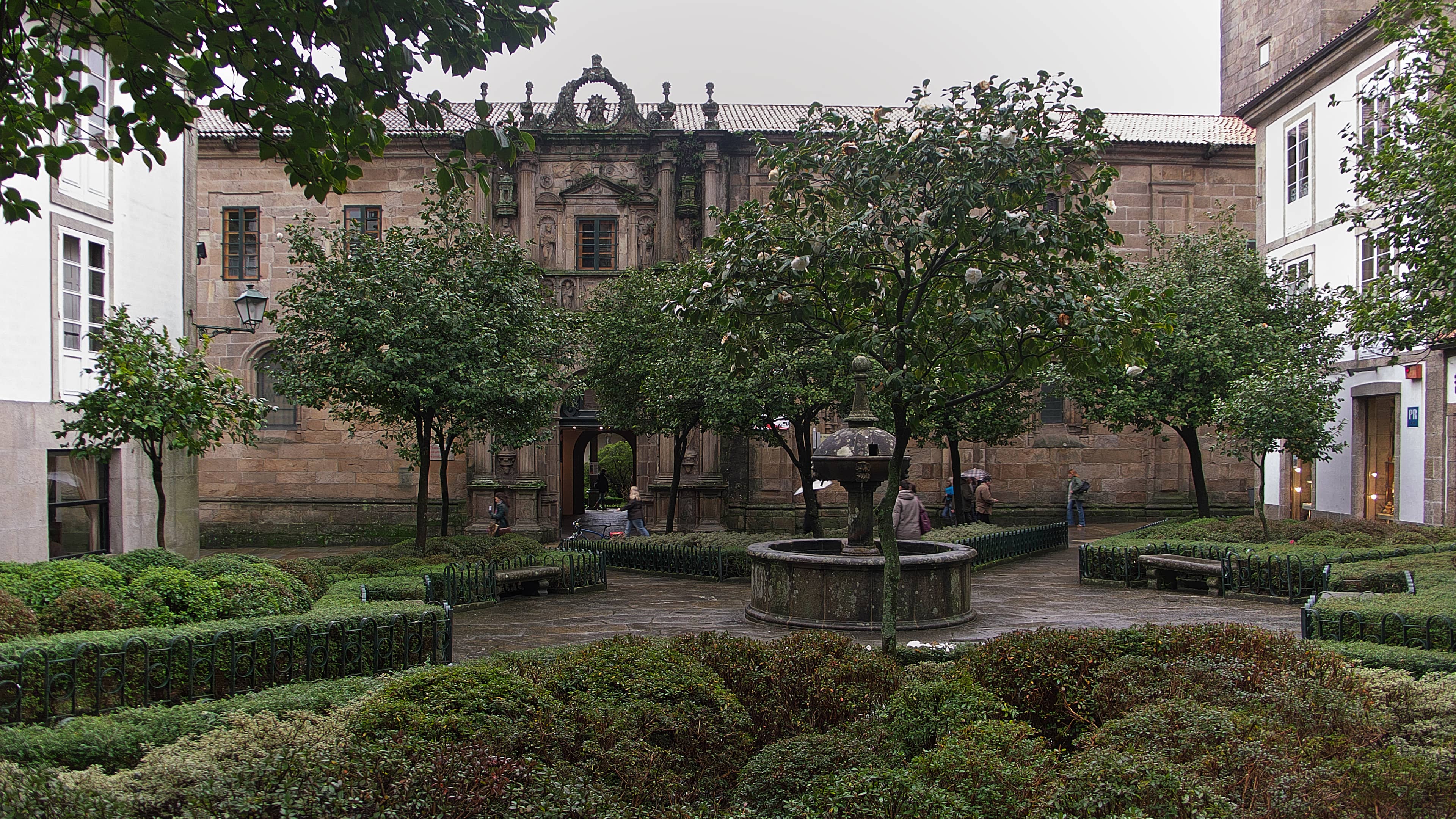 Surrounding Architecture