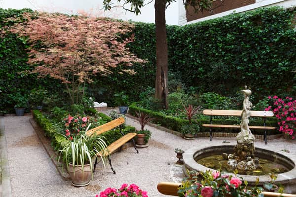 The Romantic Garden Cafe