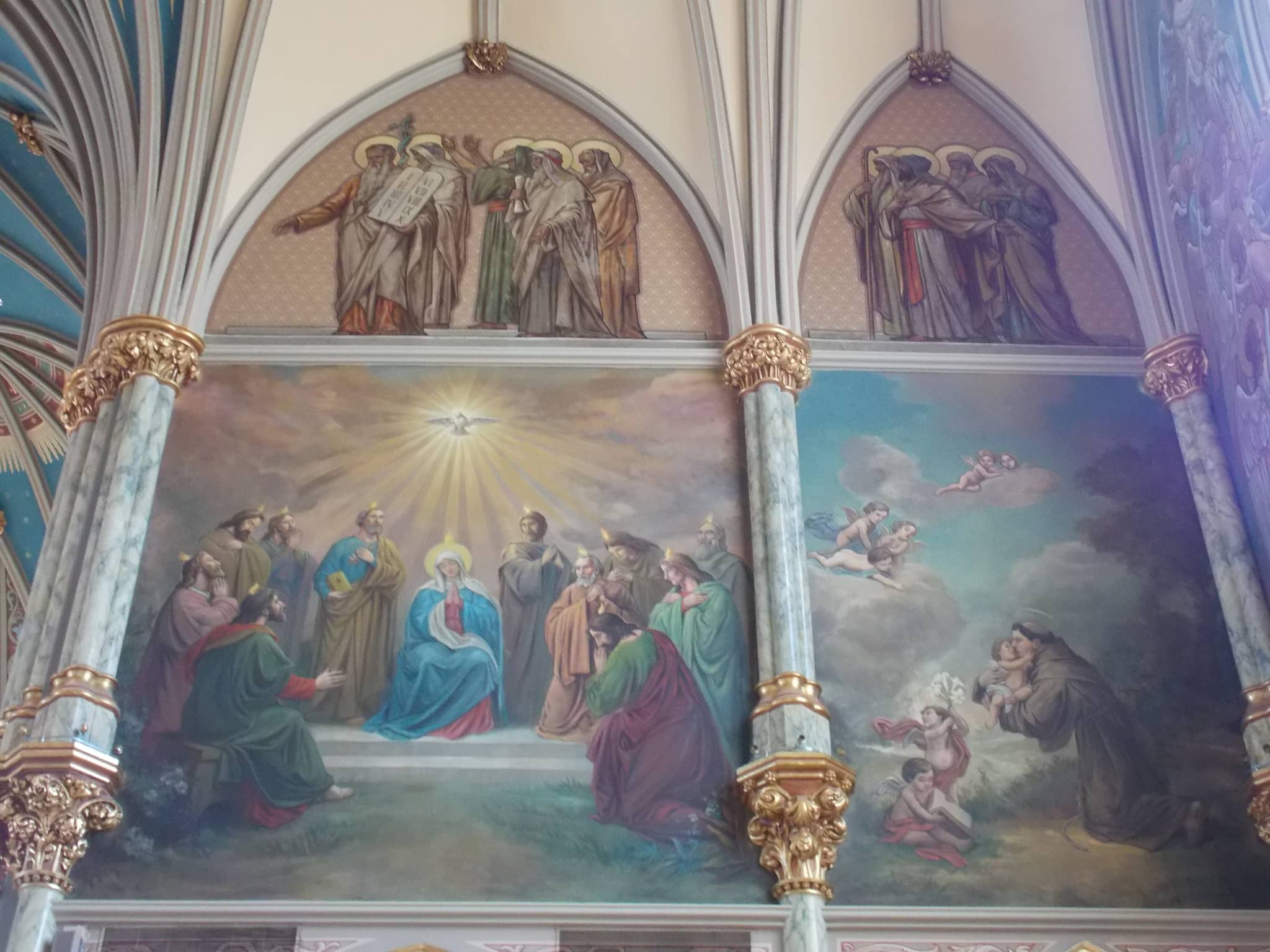Intricate Murals and Artwork