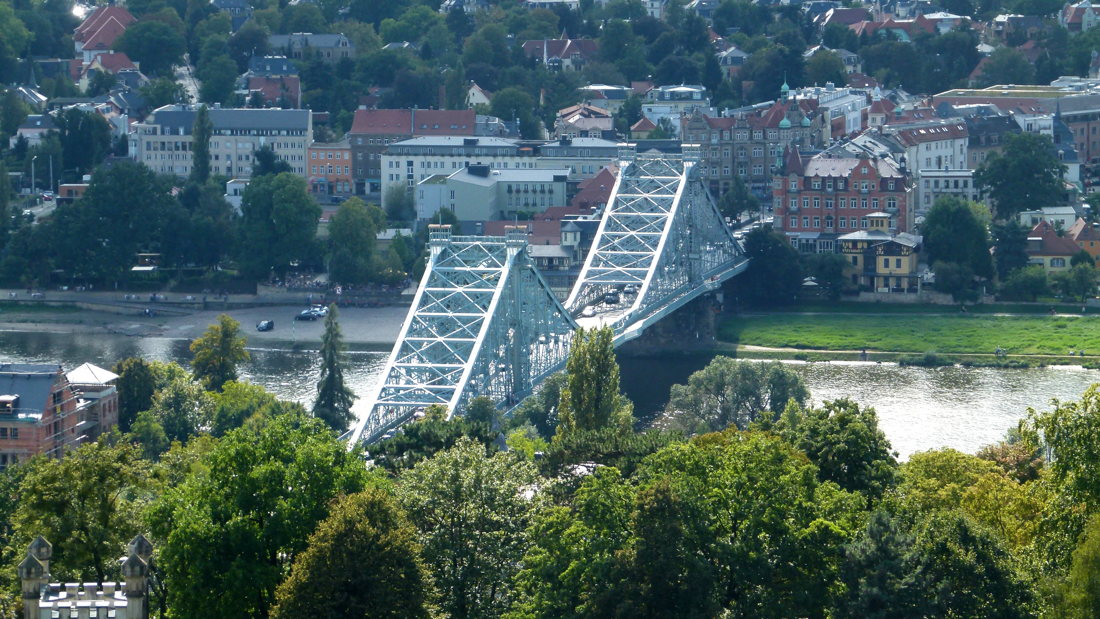 Loschwitz Bridge (Blaues Wunder)