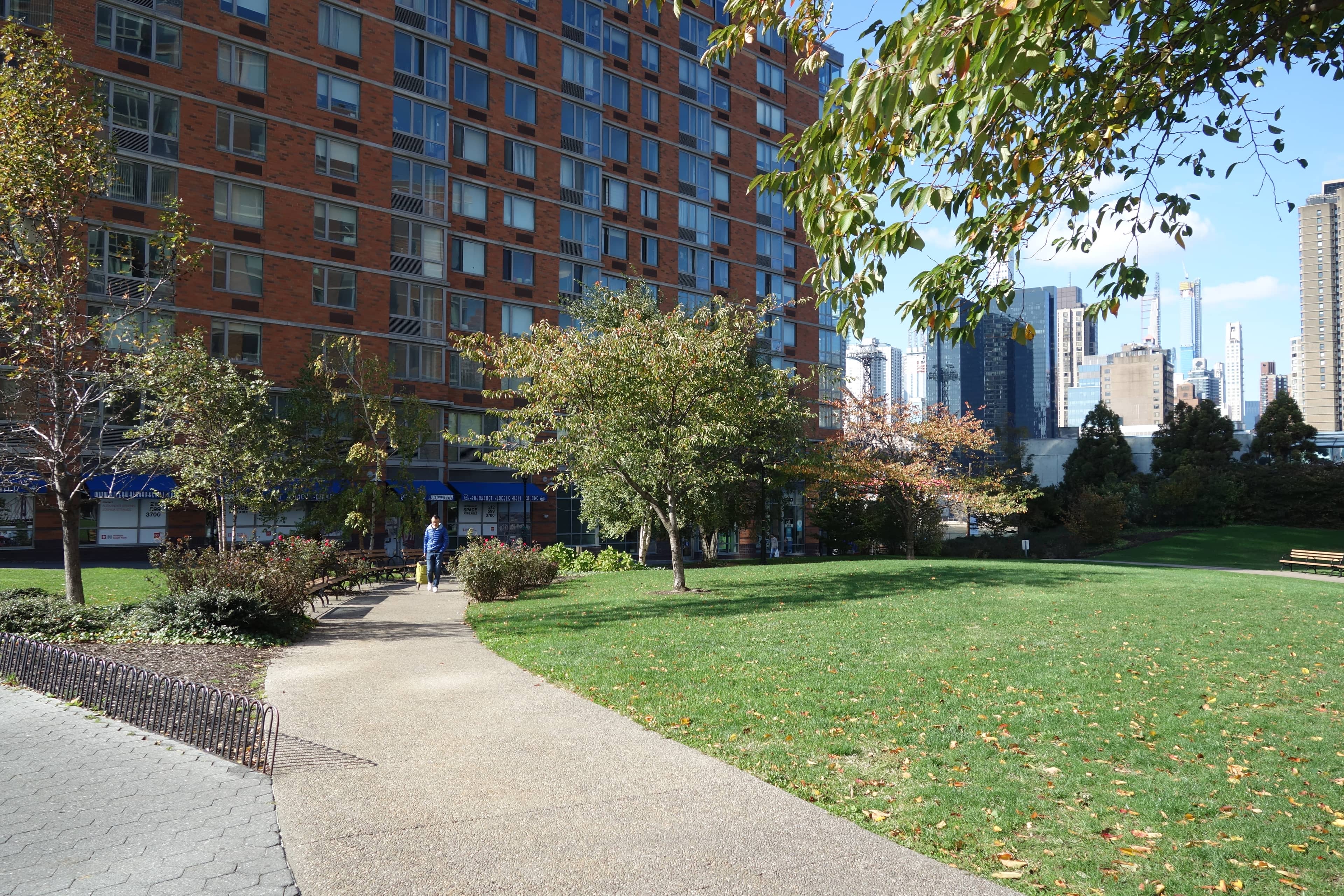 Roosevelt Island Exploration